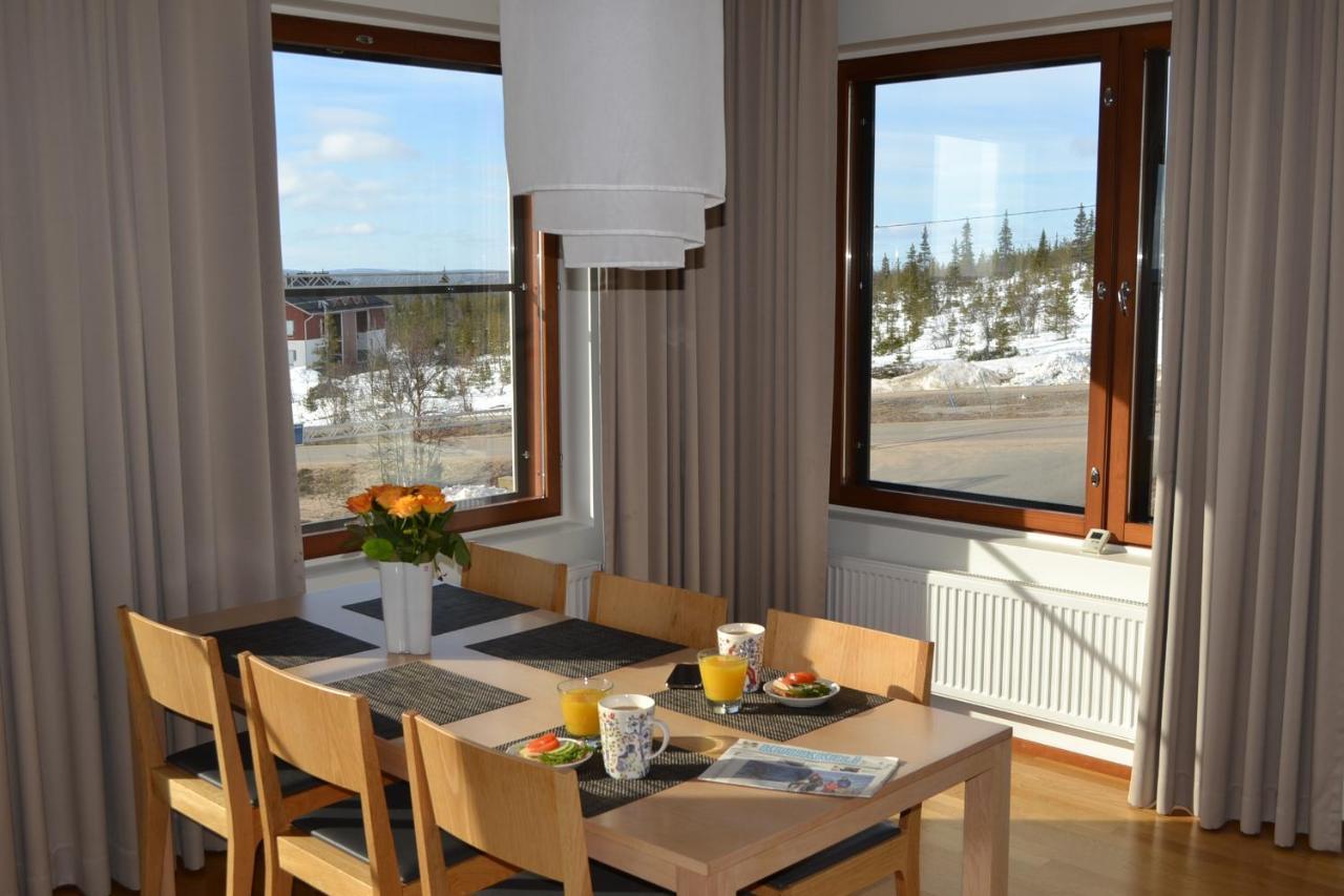 Yllaes Chalets A9206 Talvikaudelle 25-26 Hinta Sisaeltaeae 2Kpl Hissilippuja! Ylläsjärvi Extérieur photo